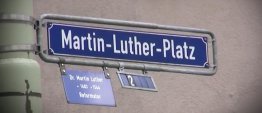 Straßenschild Martin-Luther-Platz